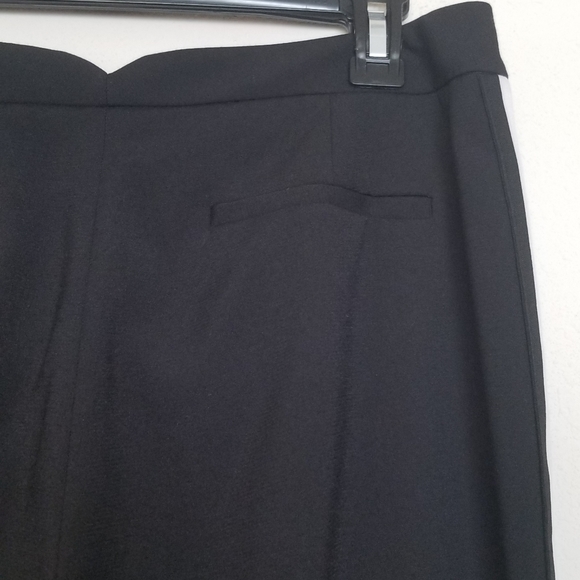 BCBG MaxAzria MEDIUM striped pants - Picture 6 of 11